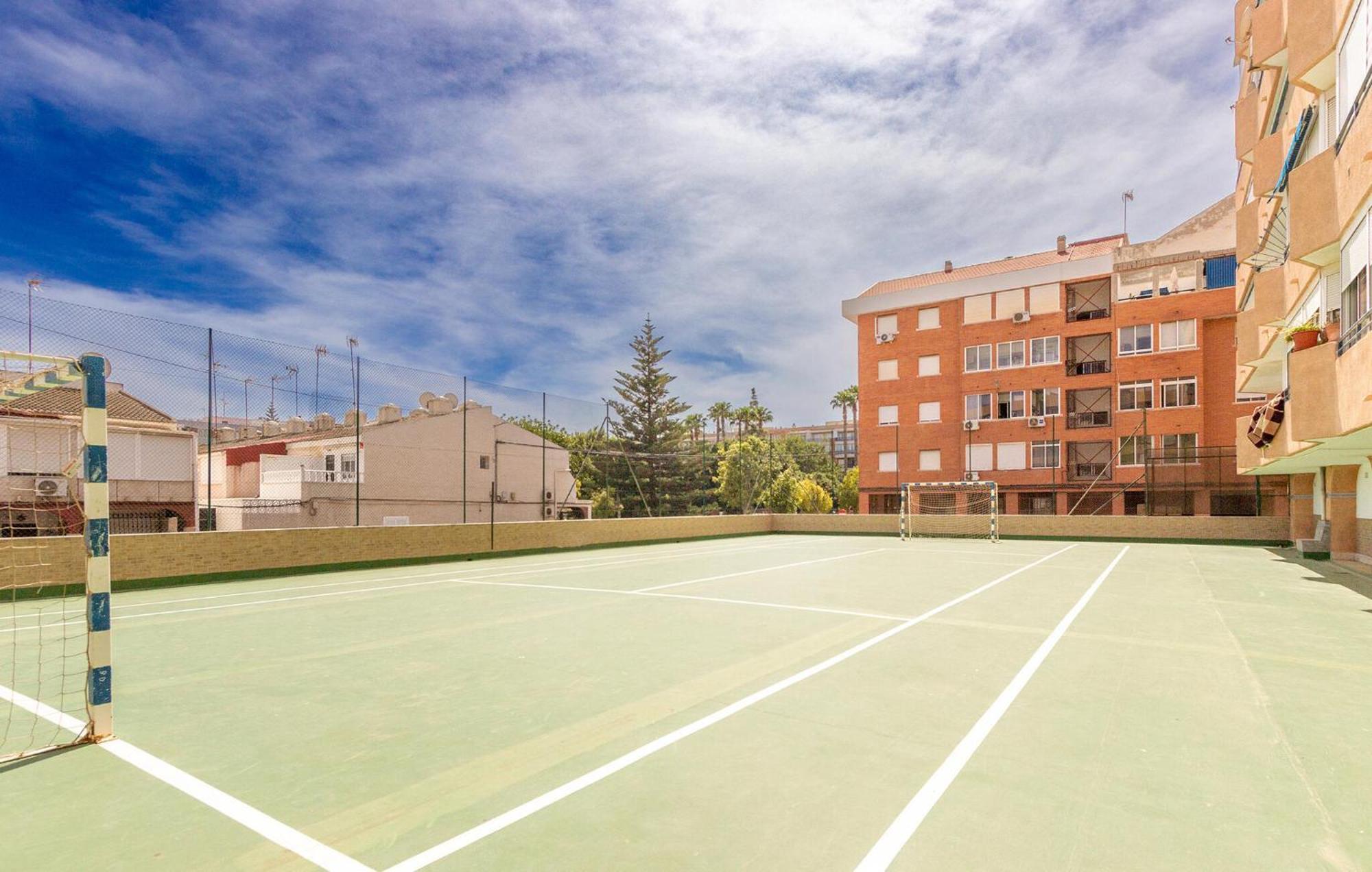 Nice Apartment In Torrevieja With Kitchen Exteriör bild