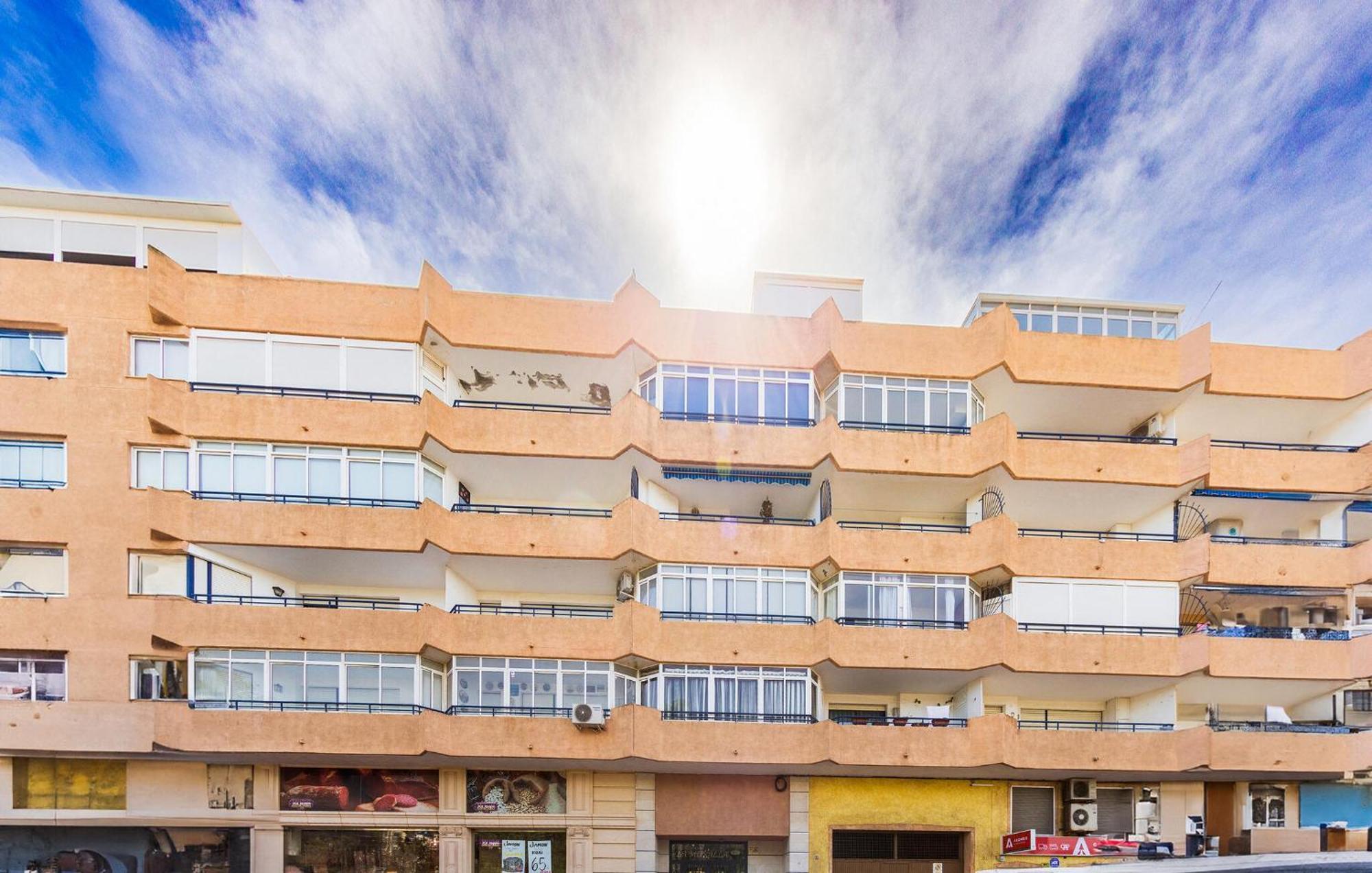Nice Apartment In Torrevieja With Kitchen Exteriör bild