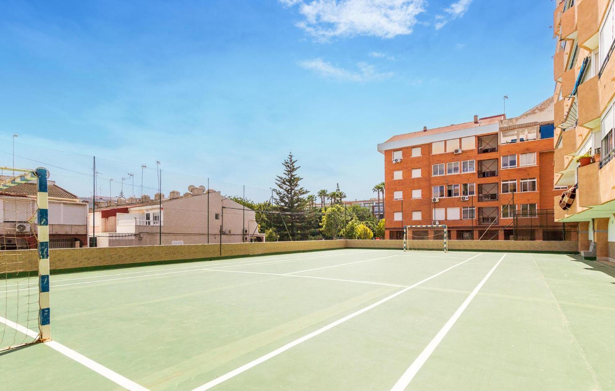 Nice Apartment In Torrevieja With Kitchen Exteriör bild
