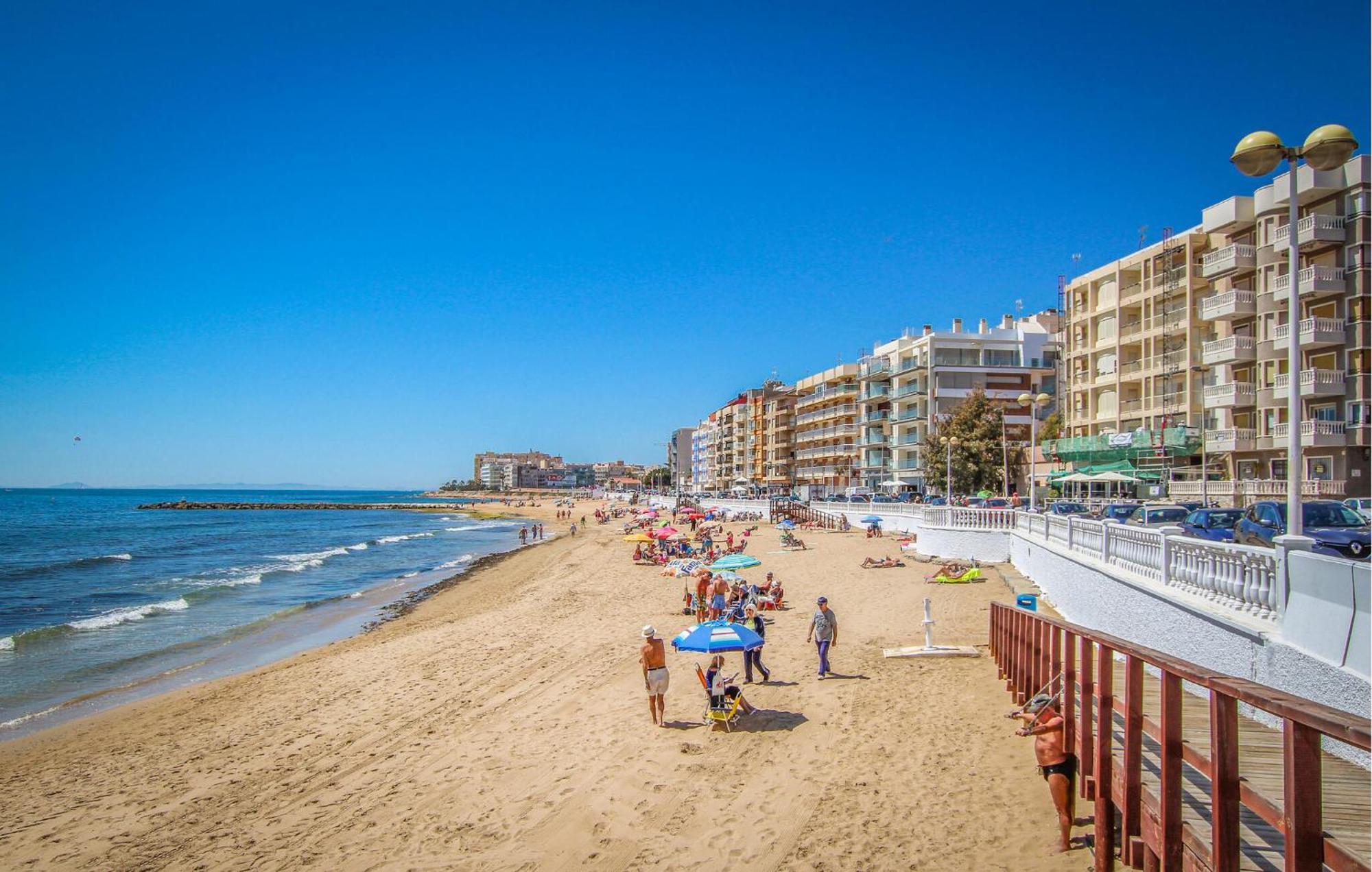 Nice Apartment In Torrevieja With Kitchen Exteriör bild